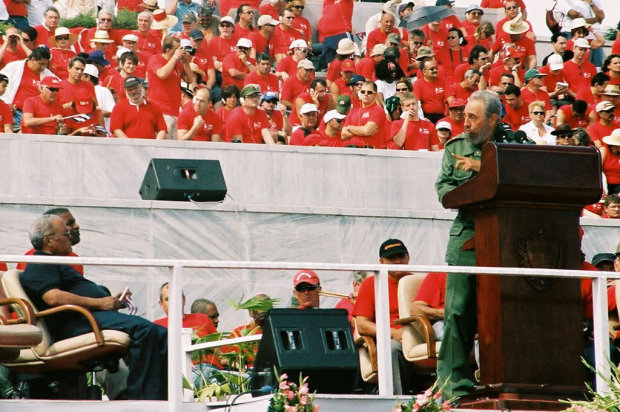 Fidel et Raul Castro
